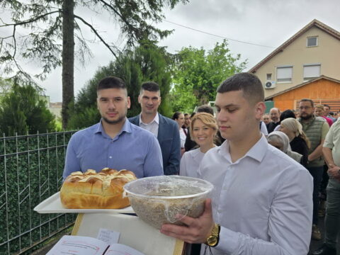 1000030493_resize
