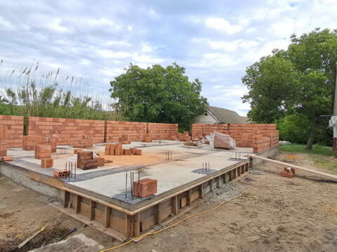 IMG-1263f57df414dbf4555326c759f61b23-V_resize