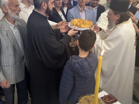 IMG-2d94eb638f3a3a356dacb2a0acf90a23-V_resize