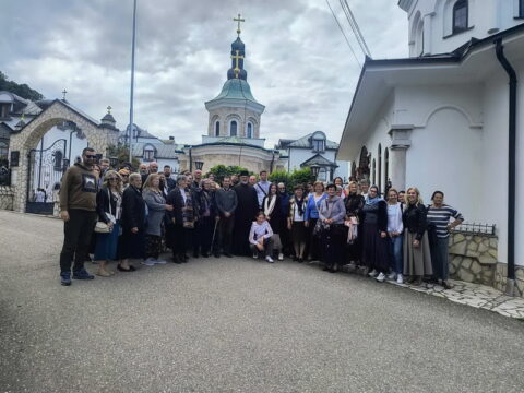 IMG-3bbadc3d3684935aec1c562b79b0fcae-V_resize