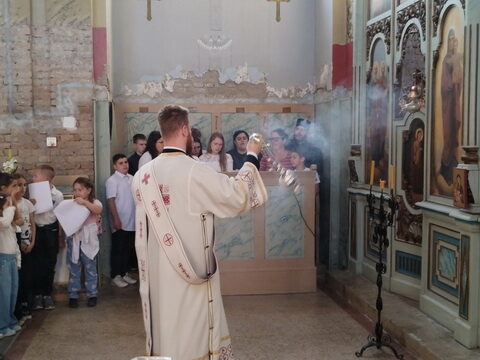 IMG-3f4003071073c5e8b8dffedea52c7b96-V_resize