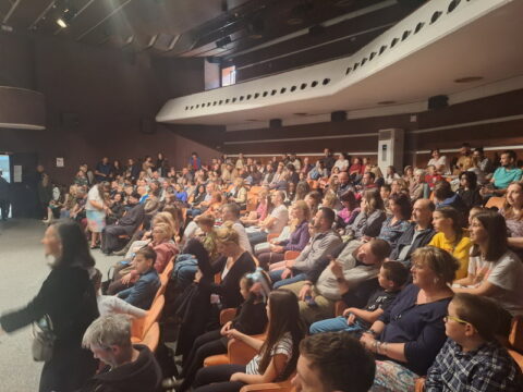 IMG-4f91f0b2c6100eaa5a3c70e4577334a4-V_resize