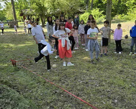 IMG-513c21042815068cca6818084f23445d-V_resize