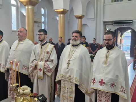 IMG-91b5ef4a7037f29b6bf5d21577393c26-V_resize