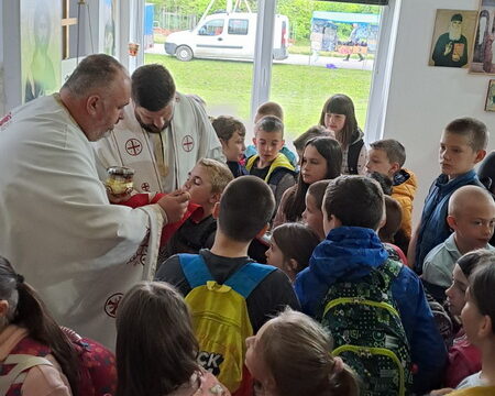 IMG-9614cd7c3b87e9b1808bfb998a3a55f2-V_resize