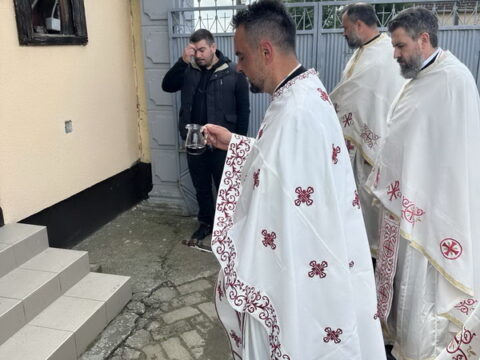 IMG-982837f488e5bf6cd83c2085276c232f-V_resize