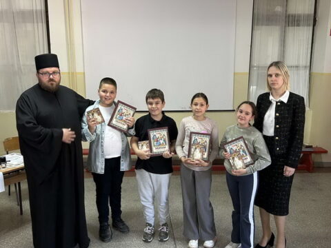 IMG-9c62c1f21f4f85fd72296d1626a696bb-V_resize