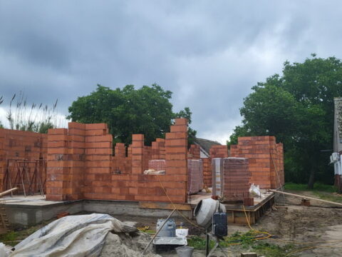 IMG-a60c23f75625e9d7e7f036c5a82252f3-V_resize