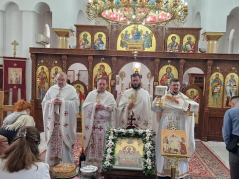 IMG-ad275897bb5c370e545e8bc063eac421-V_resize