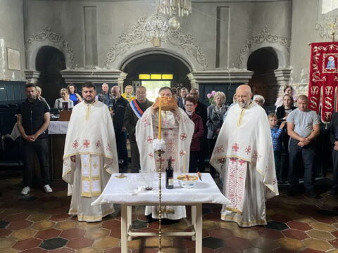 IMG-bafac9d7035f49ec054f3b77dc3acddc-V_resize