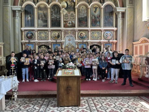 IMG-c3bcf6dbd9581a5ebdd96f4977688074-V_resize