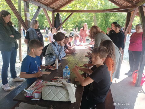 IMG-d1abf16e9b63ac4871a7d7f0ae2dad99-V_resize