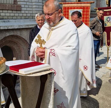 IMG-e53b0a2e1e0f818af3f85c4fc261e090-V_resize