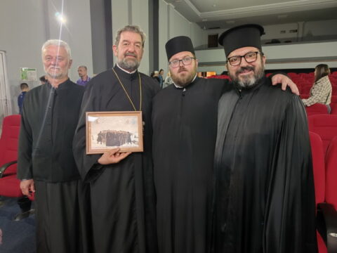 IMG-ff17e0d2ddd1f88650ecc2f55a0b627d-V_resize