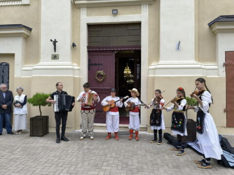 1752834786058_resize