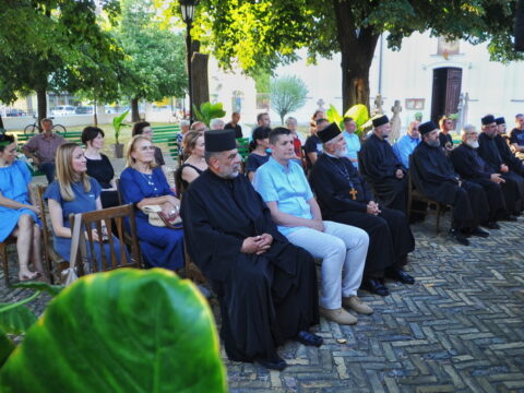 FOTOSIGOR-FACEBOOK+381641182714