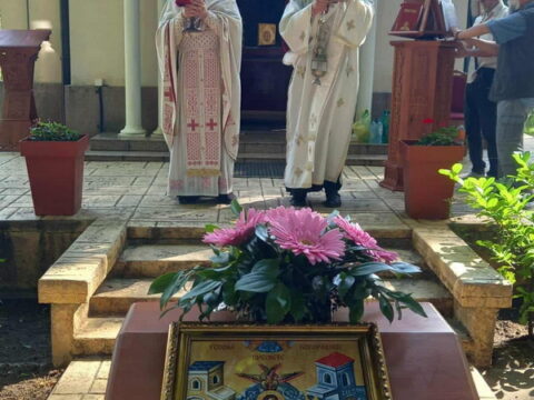 054281ed-dfde-47f6-bce7-ea7811303a5f_resize_resize