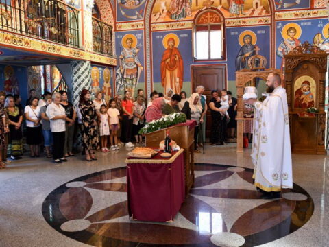 Polaganje-venaca-Lipar-3_resize