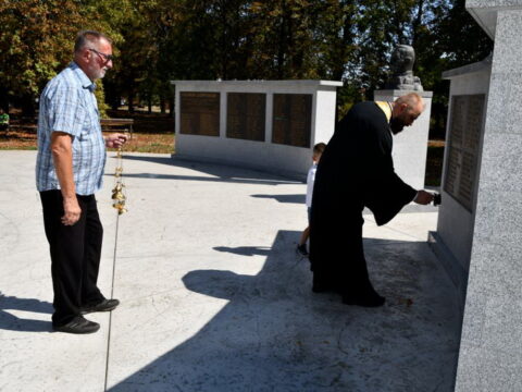 Polaganje-venaca-Lipar-9 (1)_resize