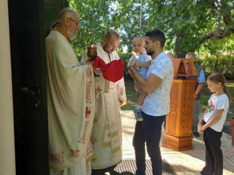 f2cf4726-306b-4431-b09a-405e21f2d2e8_resize_resize