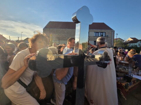 20250921_174023_resize