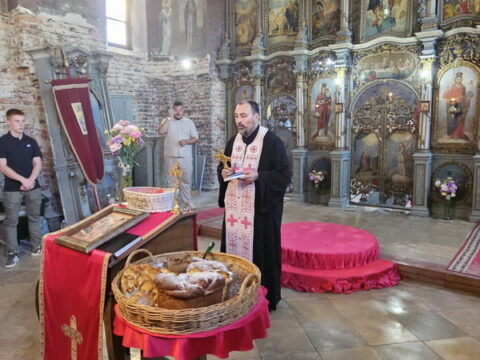 IMG-1a068a115061e4c8f623ac8f87ff0424-V_resize