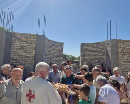 IMG-2577bccb3ed48702eb524d2839699aa4-V_resize