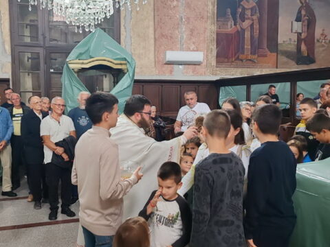 IMG-498c52a37aaf2bb72c50975953f69adc-V_resize