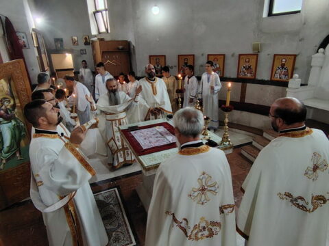 IMG-7b3fca1f5108e11e5236d51448742e15-V_resize