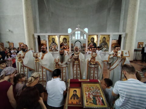 IMG-90c8119a44b4565a9c7ae267a1f06ffb-V_resize