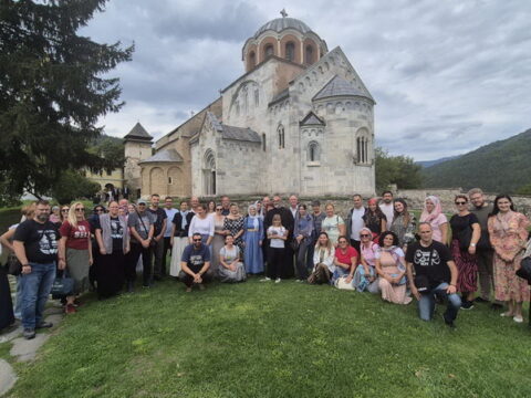 IMG-aa5224d396220375065a90edcc7dbd54-V_resize