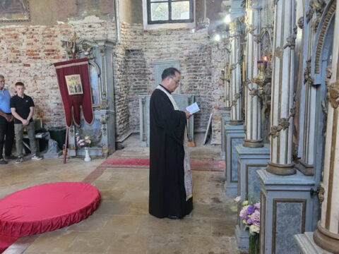 IMG-c6ff60d92d02d4475a2550ecdbfd07a1-V_resize