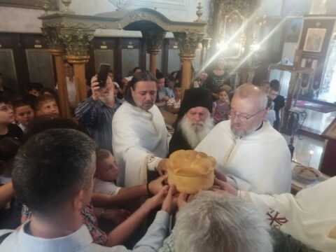 IMG-c73f0ef01d9d8dbf1b3292061b8ca47f-V_resize