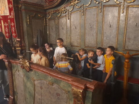 IMG-c9a418cd8dadefc366ac9e6c7ee12de6-V_resize