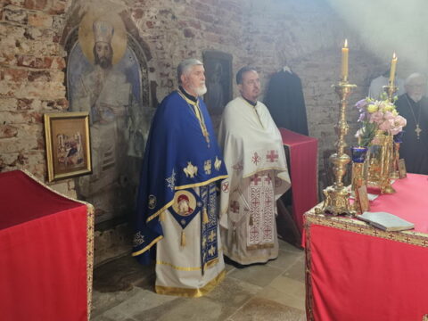 IMG-f206b508d65af4f7f4da596603863af7-V_resize