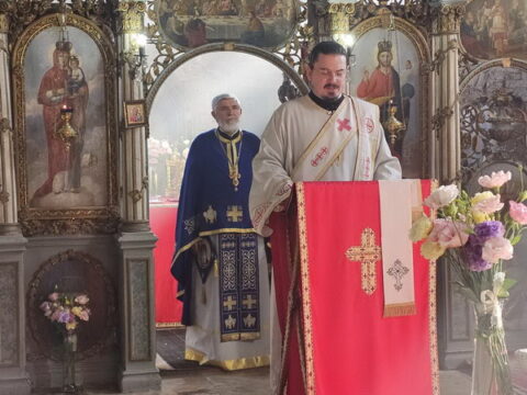 IMG-f5f61d2cfd68e84c6f09840583143f83-V_resize