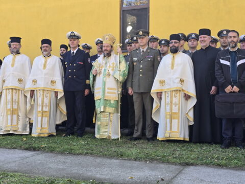 IMG-2a4dc818bd57a82a267daac663875e86-V_resize