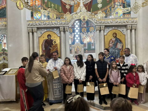 IMG-fb2050879fef60caeea377621fac1b83-V_resize