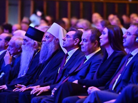 img-9881592_resize