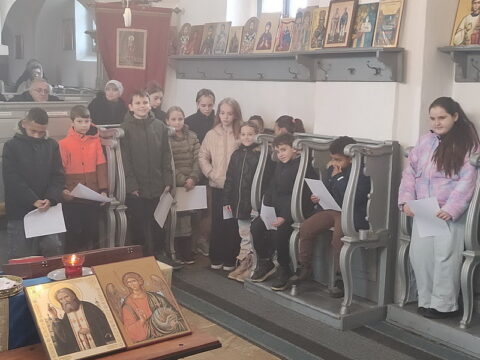 20251123_192243_resize