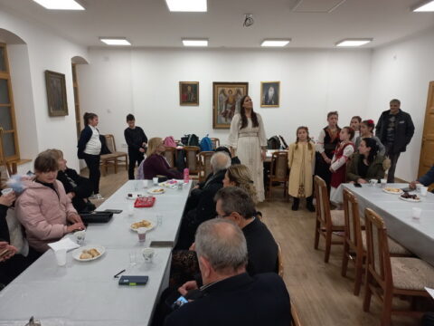 IMG-7f04d04dffb09e4c3773c9ea1d848d16-V_resize