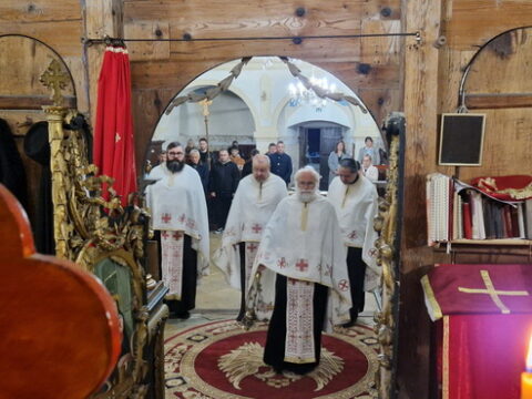 IMG-85d1138b0a161da54af73b0ed5acbb90-V_resize