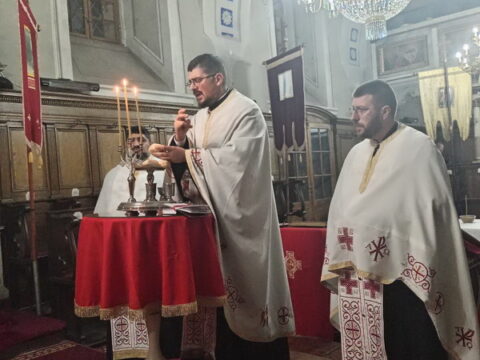 IMG-939f94371f763f50752417a068f77a4a-V_resize