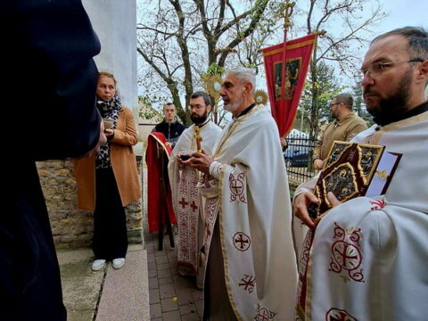 IMG-c1f1331c2a712c775378e1499fba19de-V_resize