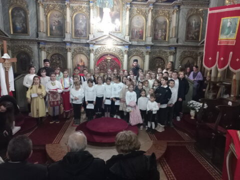 IMG-f1b330af720dfd23ef61ccec665f394f-V_resize