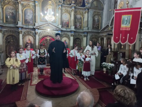 IMG-f4c8d2b03681b5b21544b19c879879d0-V_resize