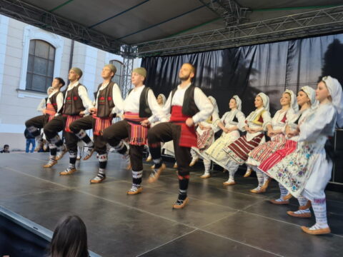 0d910d5f-d553-4232-a24a-6f73c31011f5_resize