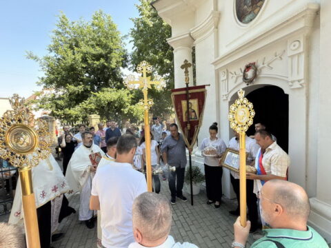 1751931538402_resize