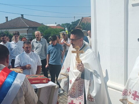 1751931538422_resize