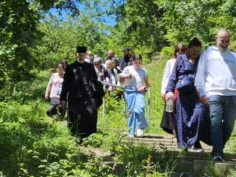 76c61e78-de51-4b25-907a-266984dca61e_resize